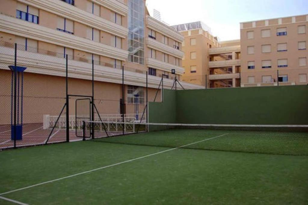 Fibes Con Piscina Y Parking Gratis Apartamento Sevilla Este Kültér fotó